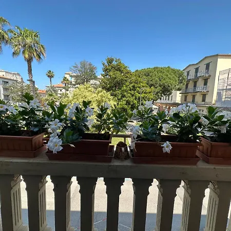 Domus Socolatae Residenza D'Epoca Charming B&B - Adults Only Follonica Exterior photo