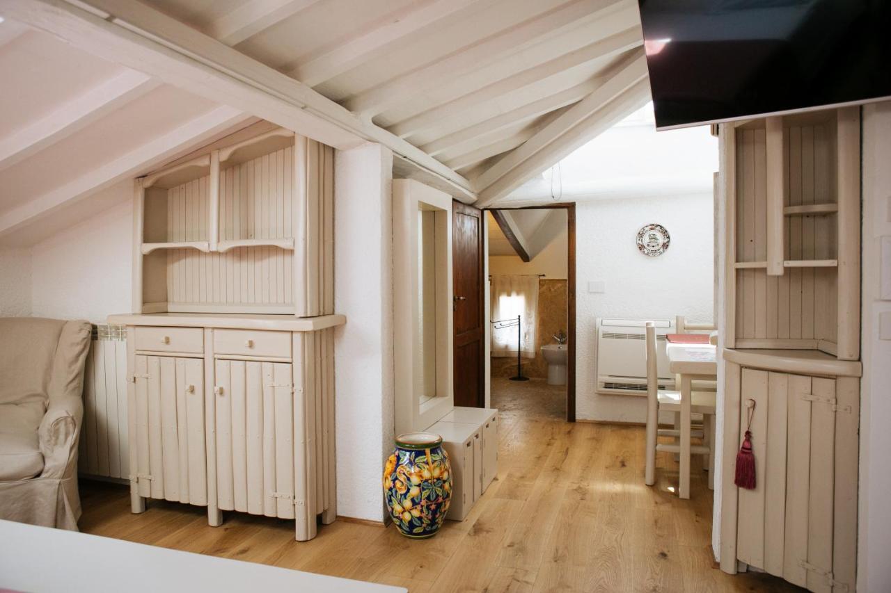 Bed & Breakfast Domus Socolatae Residenza D'epoca 3*